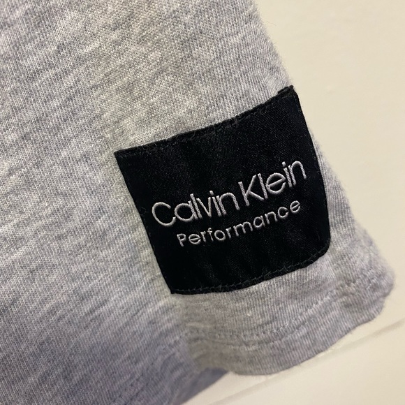 Calvin Klein Performance Tank Medium - Picture 3 of 5